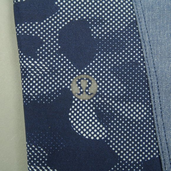 Lululemon T.H.E. Short 11" *Liner in Blue Camo Multi SIze Medium - Picture 5 of 8